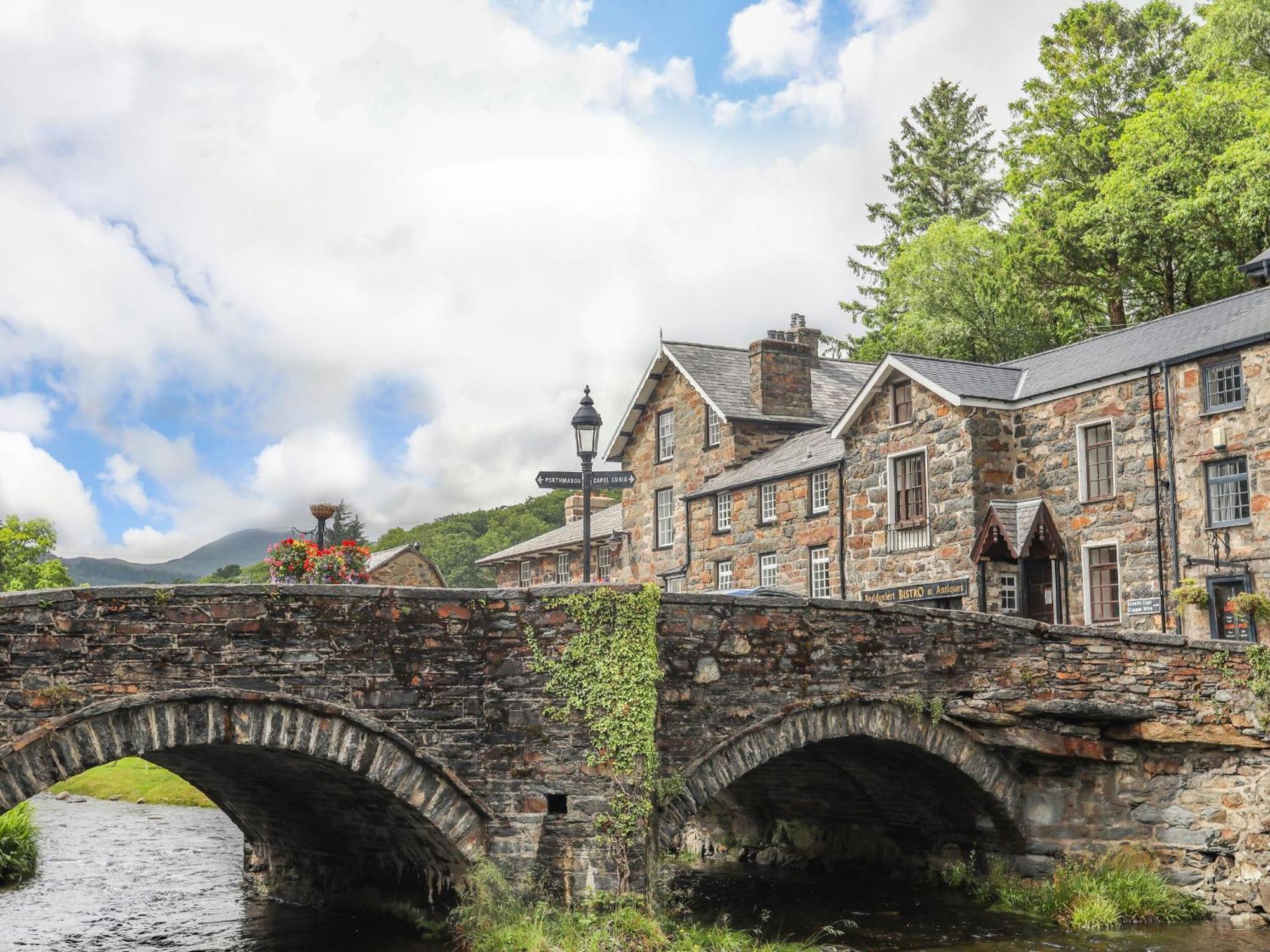 Cwm Caeth Cottage カーナーヴォン エクステリア 写真